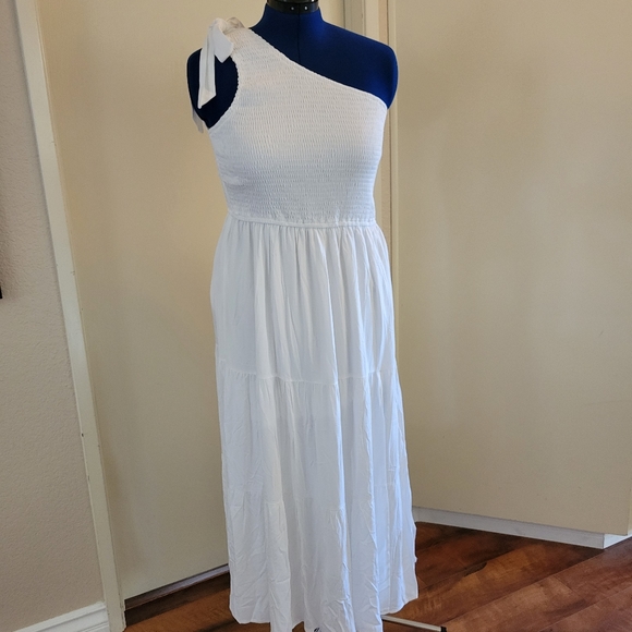 Summer Flowy Dresz - Picture 1 of 3